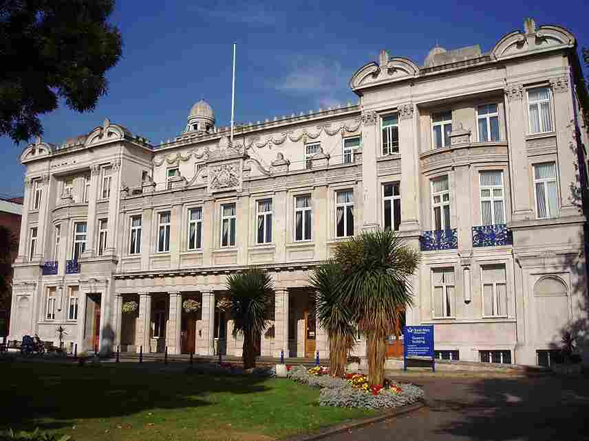 Study in France for International  Students